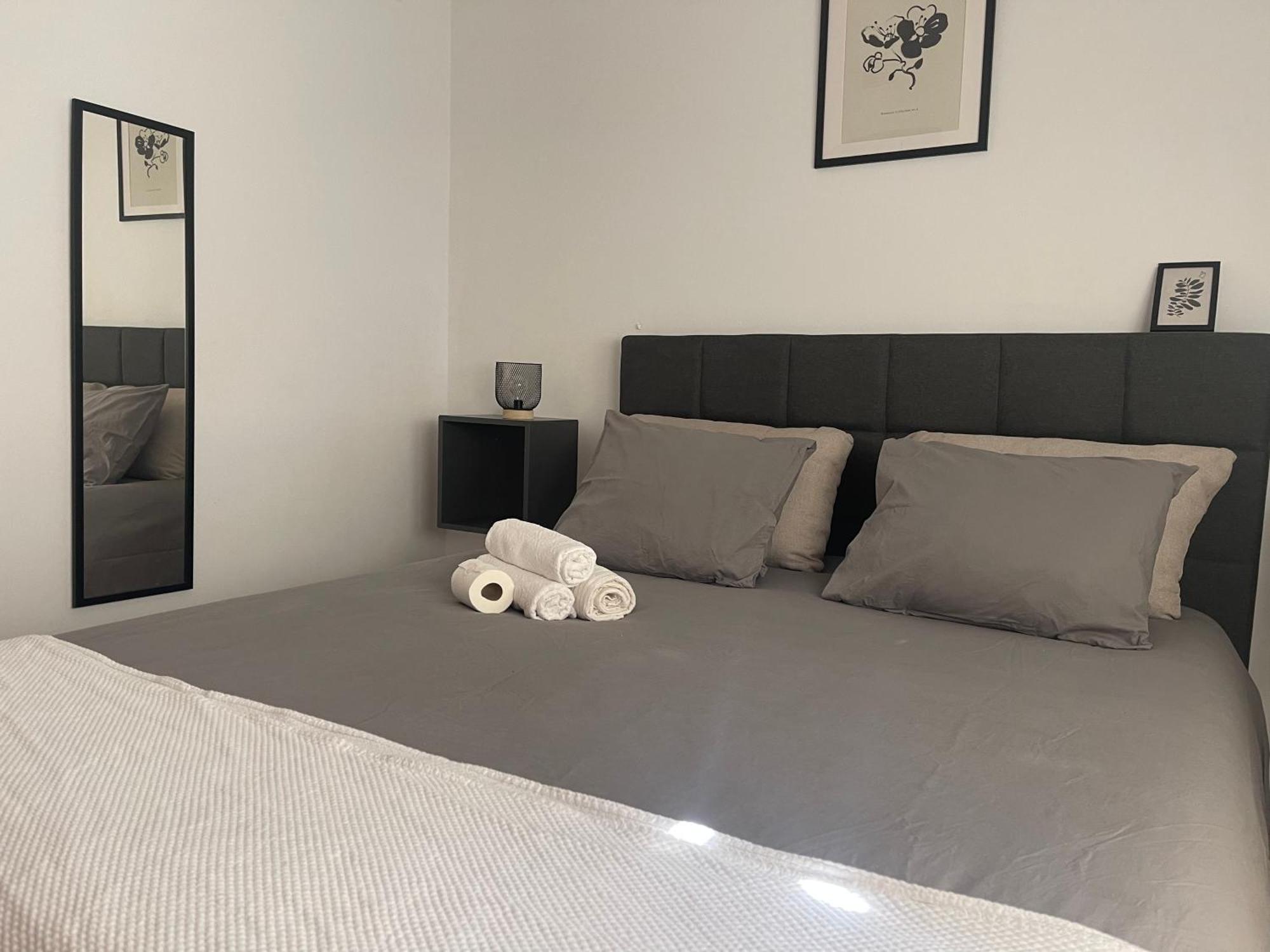 Отель Astral-Habitacion Doble Privada En Casa Compartida-Uebica2 Майрена-дель-Альхарафе Экстерьер фото